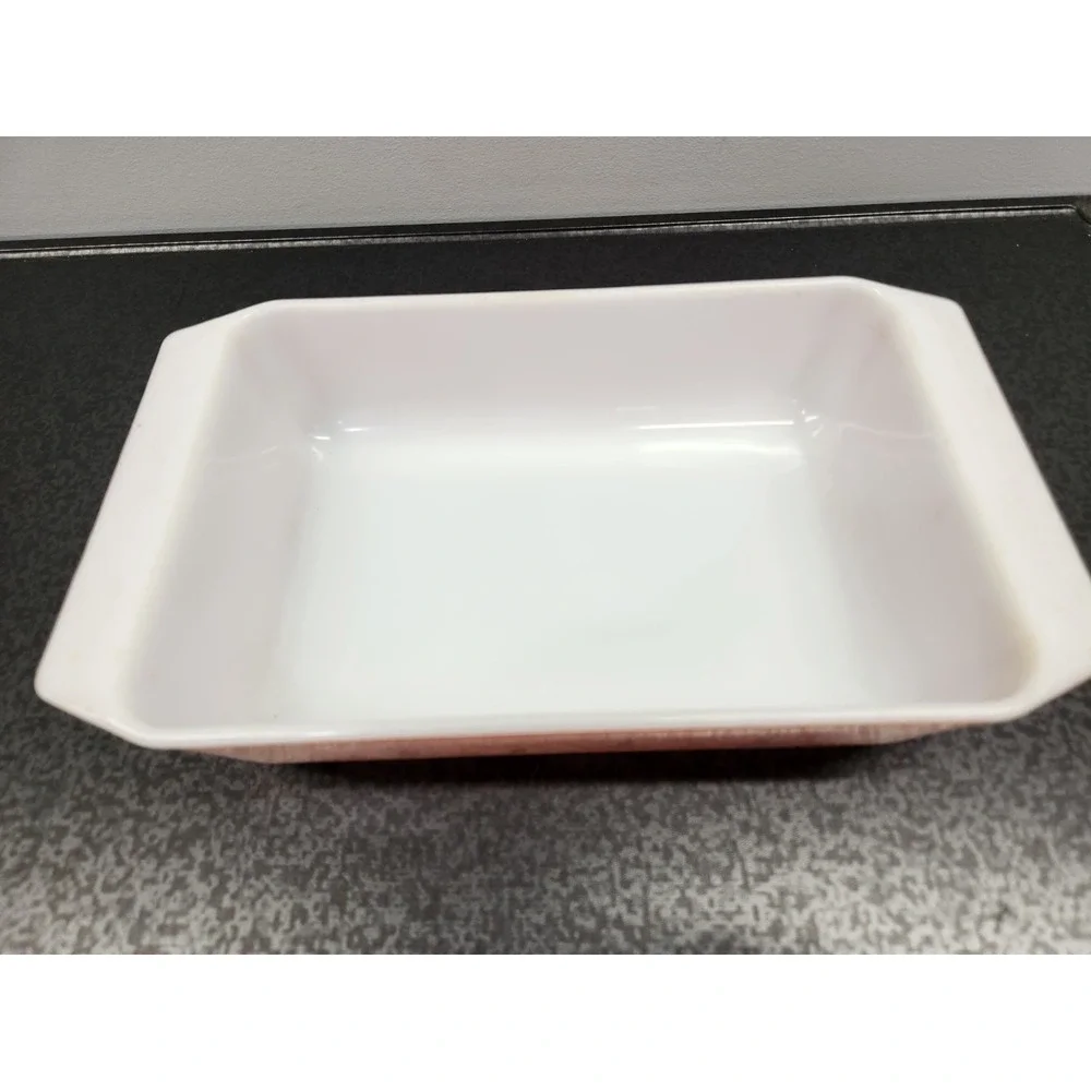 Pyrex 575-B Pink Daisy 2 Qt. Casserole Dish‎ Space Saver ~ No Lid ~ Vintage USA